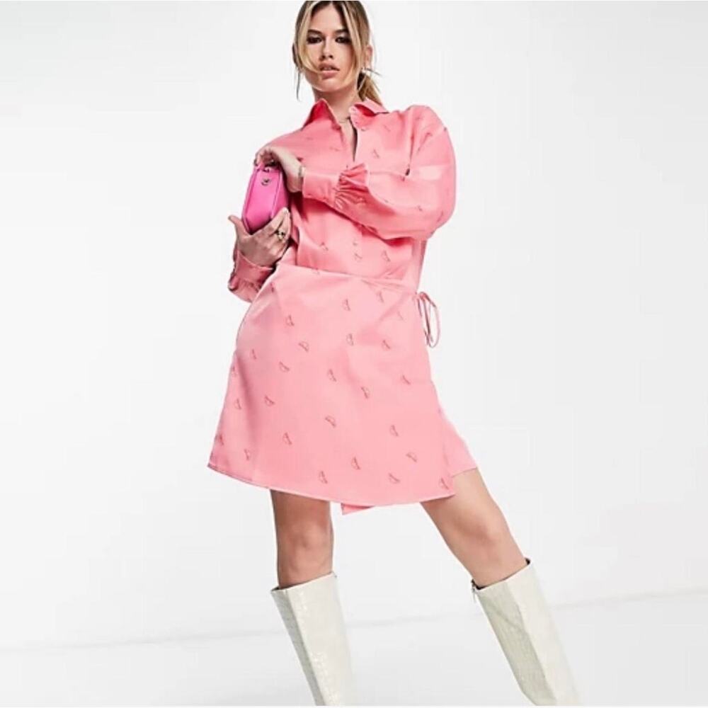 YAS Womens Parisana Mini Long Sleeve Dress Size M Satin V Neck Pink Croissant